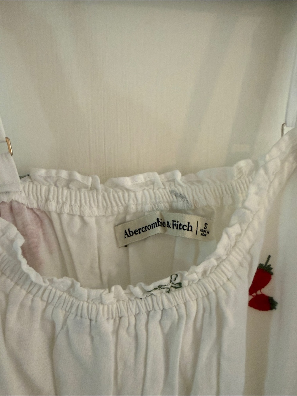 White Abercrombie Maxi Dress with patterns - Picture 2 of 3
